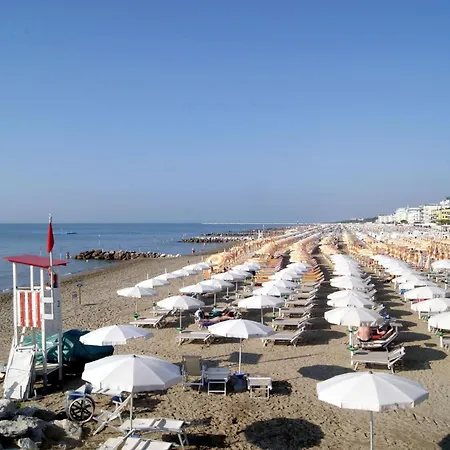 Seafront Near Historic Center شقة كاوْرلي